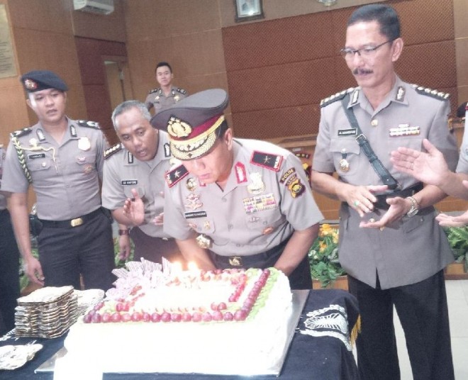 Kapolda Jambi merayakan Ultah ke 57 di gedung Siginjai Mapolda Jambi